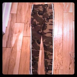 Camo leggings